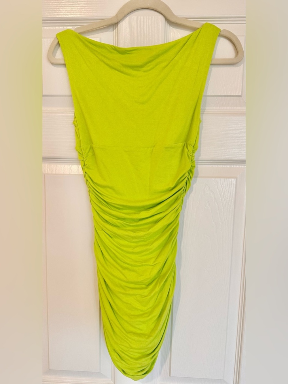 AFRM Neon Green Ruched Bodycon Summer Mini Dress Size S NWOT - Picture 4 of 5